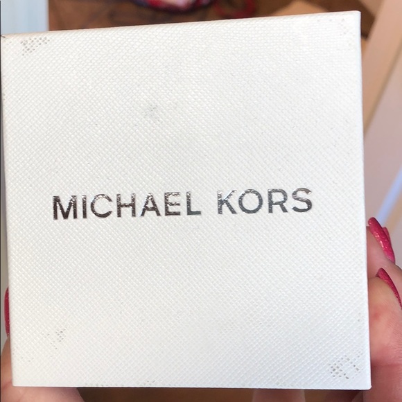 NWT Michael Kors Rose Bling Watch - Picture 6 of 7